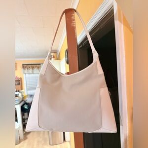 VINTAGE  Ferragamo Cream Blocked Shoulder Bag $135